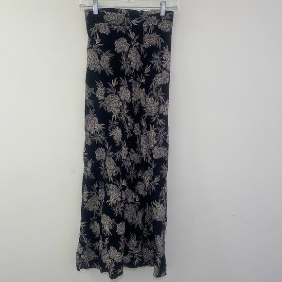 Olivaceous Maxi Skirt - Picture 1 of 4